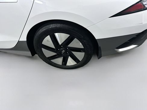 Used 2024 Hyundai Ioniq 6 SE image 11