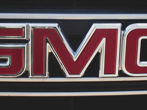 Used 2015 GMC Sierra 1500 4x4 Double Cab w/ Elevation Edition image 3