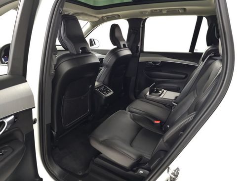 Used 2024 Volvo XC90 B5 Core w/ Climate Package AWD/4WD image 28