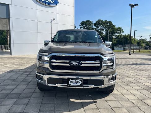 Used 2026 Ford F150 Lariat w/ Equipment Group 502A High AWD/4WD image 9