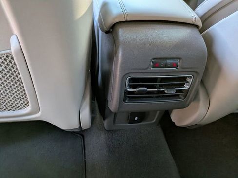 Used 2021 Lincoln Corsair Reserve w/ Equipment Group 201A image 28