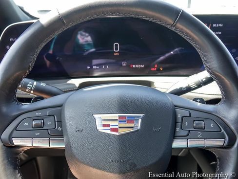 Used 2025 Cadillac XT4 Premium Luxury FWD image 14