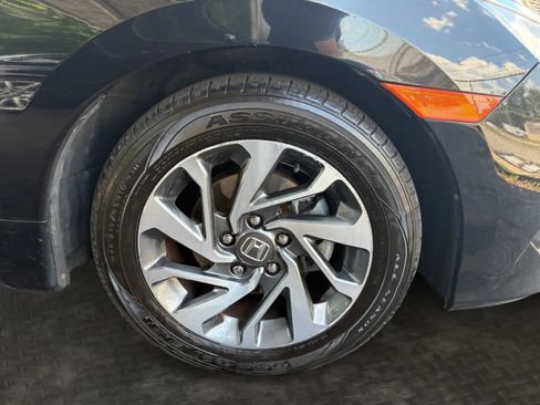 Used 2018 Honda Civic EX image 37