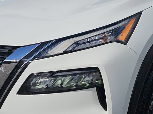 Used 2023 Nissan Rogue S AWD/4WD image 30
