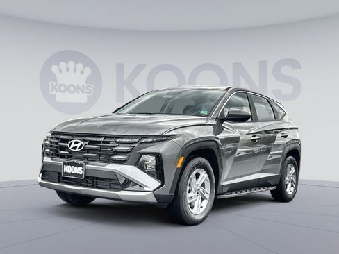 New 2026 Hyundai Tucson SE image 1