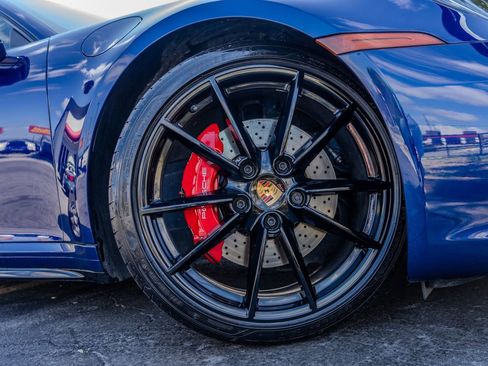 Used 2024 Porsche 911 Carrera S w/ Sport Package image 30