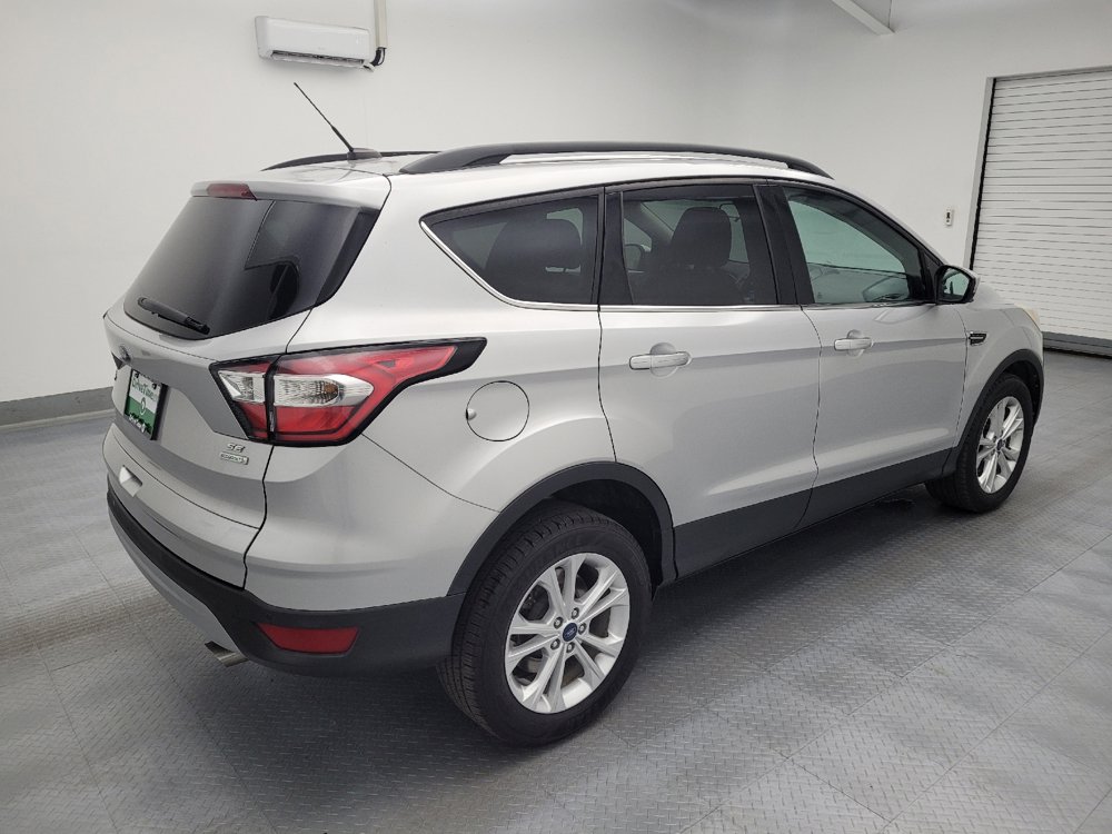 Used 2017 Ford Escape SE w/ Equipment Group 201A FWD image 10