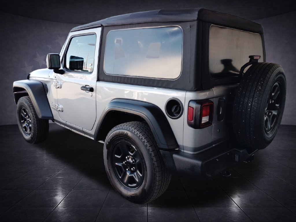 Used 2018 Jeep Wrangler Sport AWD/4WD image 3