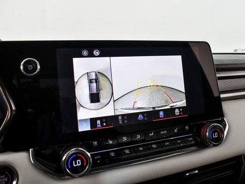 Used 2024 GMC Canyon AT4X image 41