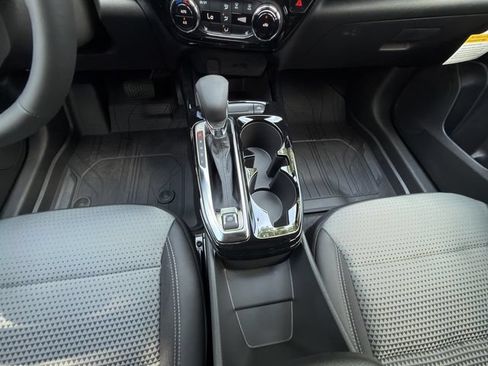New 2026 Chevrolet Trax LT w/ Driver Confidence Package FWD image 16