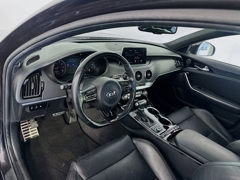 Used 2020 Kia Stinger GT-Line w/ Sun & Sound Package image 9