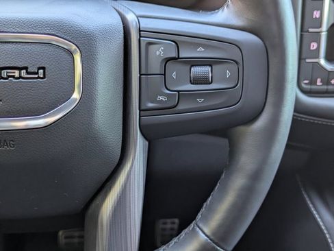 Used 2023 GMC Yukon Denali Ultimate image 23