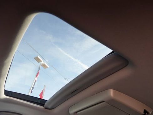 Used 2021 Honda Pilot Elite image 25