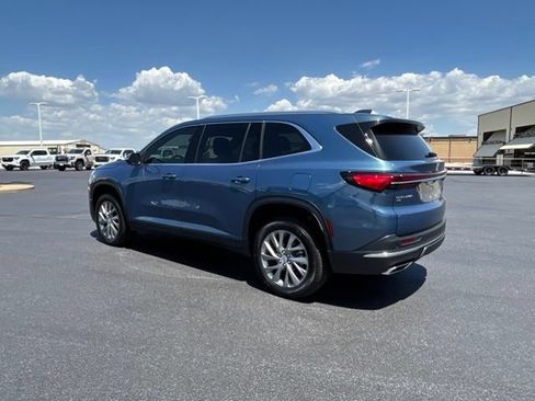 Used 2026 Buick Enclave Preferred AWD/4WD image 7
