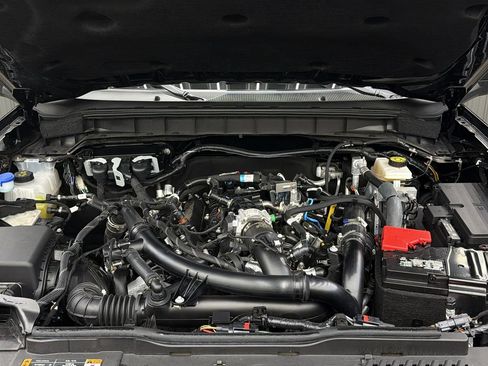 Used 2024 Ford Bronco Wildtrak AWD/4WD image 19