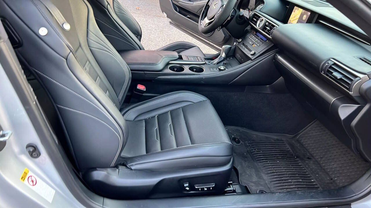 Used 2016 Lexus RC 200t RWD image 22