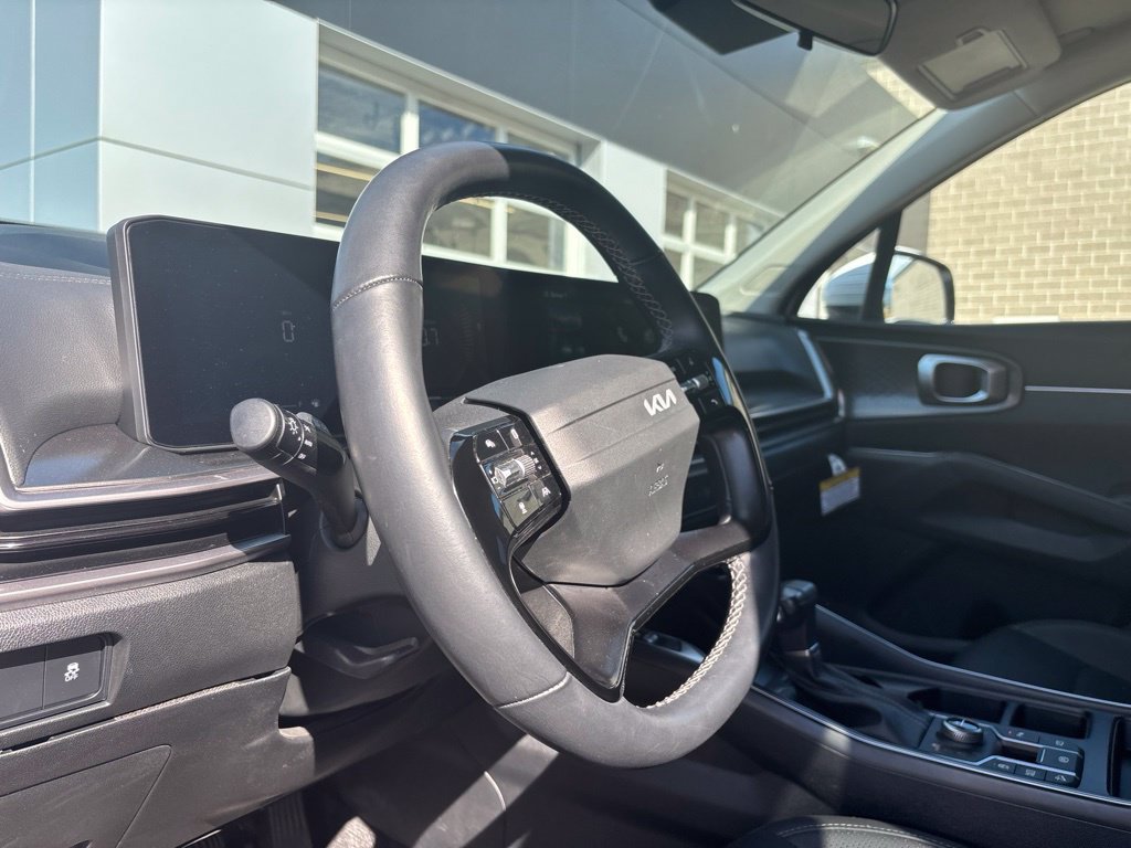 Certified 2026 Kia Sorento S AWD/4WD image 12