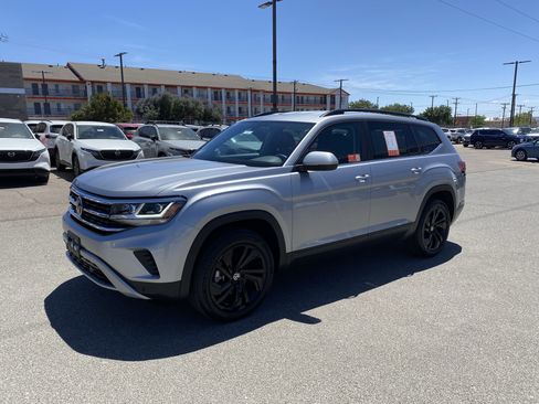 Certified 2023 Volkswagen Atlas SE w/ Black Wheel Package AWD/4WD image 53