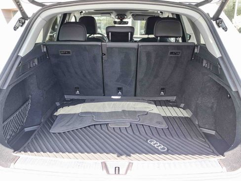 Certified 2025 Audi Q5 Premium w/ Convenience Package AWD/4WD image 30