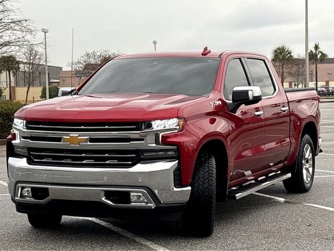 Used 2022 Chevrolet Silverado 1500 LTZ w/ Safety Package II image 3