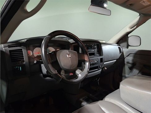 Used 2008 Dodge Ram 1500 Truck ST image 10