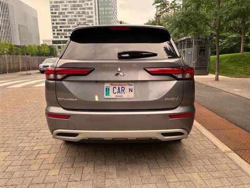 Used 2023 Mitsubishi Outlander SEL AWD/4WD image 7