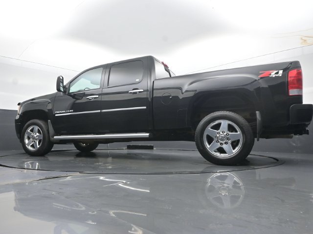 Used 2014 GMC Sierra 2500 Denali w/ Snow Plow Prep Package AWD/4WD image 45
