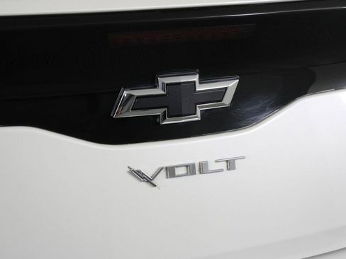 Used 2018 Chevrolet Volt Premier w/ Driver Confidence Package image 22