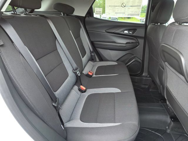 New 2026 Chevrolet TrailBlazer LT w/ LT Cold Weather Package AWD/4WD image 16