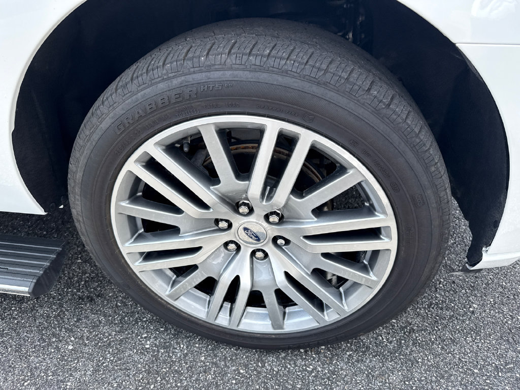 Used 2023 Ford Expedition Platinum AWD/4WD image 12