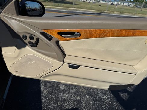 Used 2003 Mercedes-Benz SL 500 image 6