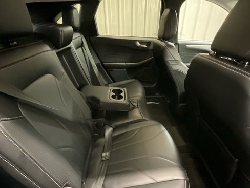 Used 2025 Ford Escape Platinum w/ Premium Technology Package image 12