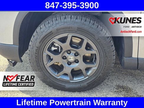 Used 2025 Honda Pilot TrailSport image 17