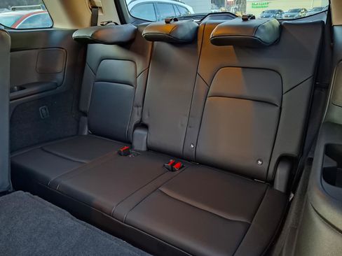 Used 2023 Nissan Pathfinder SL image 8