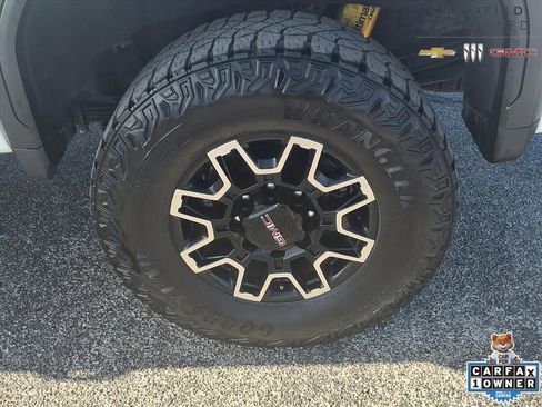 Certified 2025 GMC Sierra 2500 AT4X AWD/4WD image 20