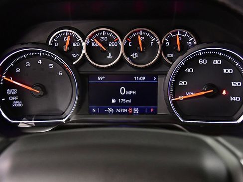 Used 2021 Chevrolet Tahoe Z71 w/ Z71 Signature Package AWD/4WD image 16