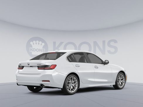Used 2020 BMW 330i xDrive Sedan w/ Driving Assistance Package image 4