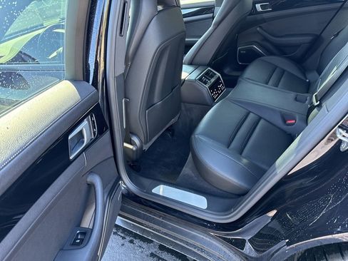 Used 2021 Porsche Panamera image 13