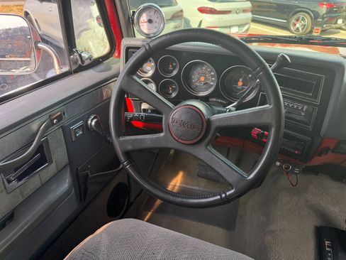 Used 1989 GMC Jimmy 4WD image 37