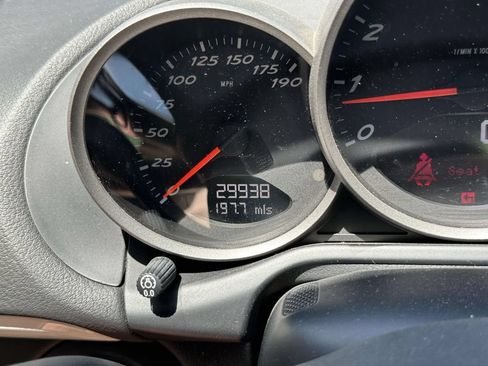 Used 2011 Porsche Boxster Spyder RWD image 18