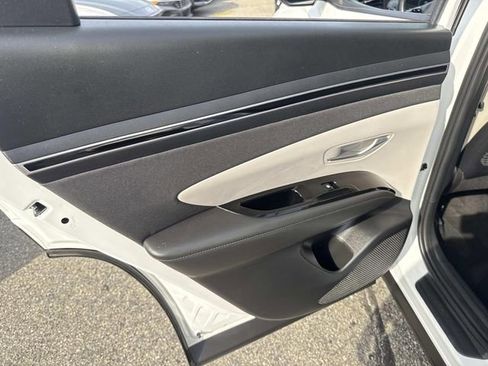 Used 2022 Hyundai Tucson SEL w/ Convenience + Premium Package image 19