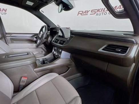 Used 2023 GMC Yukon XL SLT w/ SLT Premium Package AWD/4WD image 43