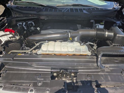 Used 2023 Ford F150 Lariat w/ Max Trailer Tow Package image 33