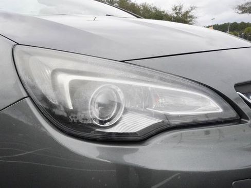 Used 2017 Buick Cascada Premium image 33