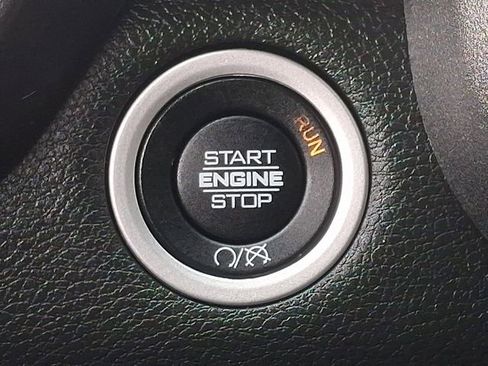 Used 2024 RAM 2500 Tradesman w/ Chrome Appearance Group AWD/4WD image 22