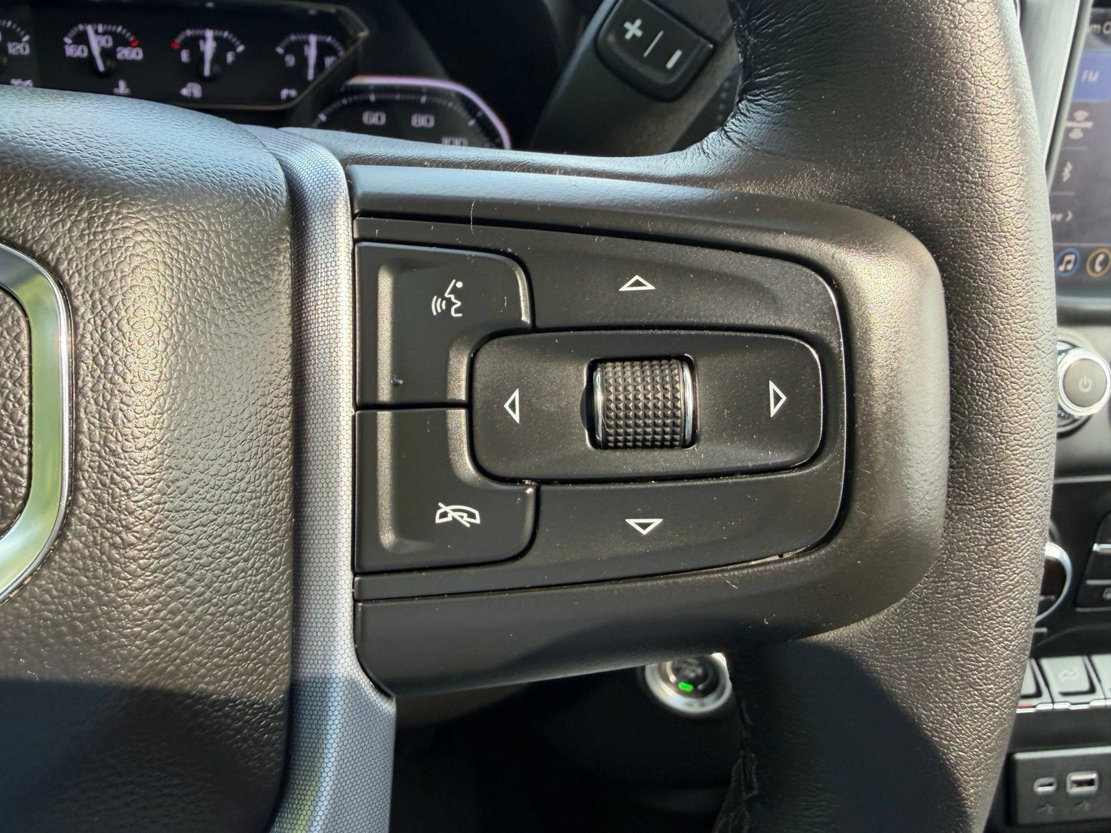 Used 2019 GMC Sierra 1500 SLT w/ SLT Premium Plus Package AWD/4WD image 15