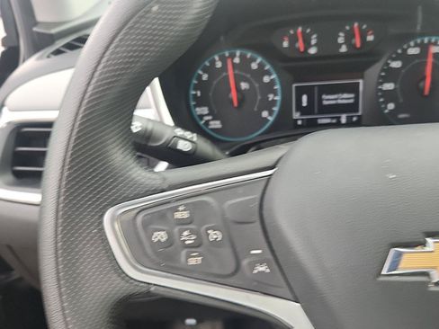 Used 2022 Chevrolet Equinox LS AWD/4WD image 14