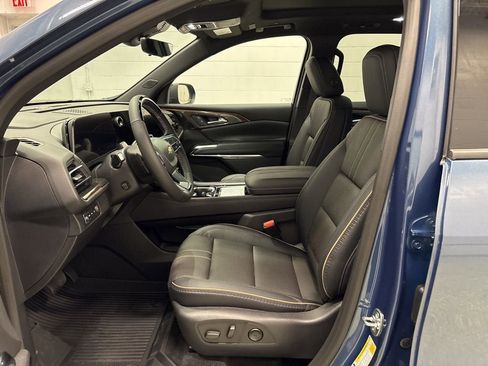 New 2026 Chevrolet Traverse High Country w/ LPO, Floor Liner Package image 9