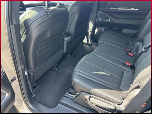 Used 2023 INFINITI QX60 Sensory w/ Cargo Package FWD image 21