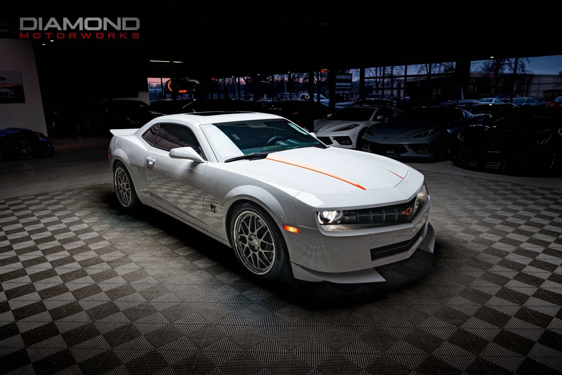 Used 2010 Chevrolet Camaro SS w/ LPO, Ground Effects Package RWD image 3